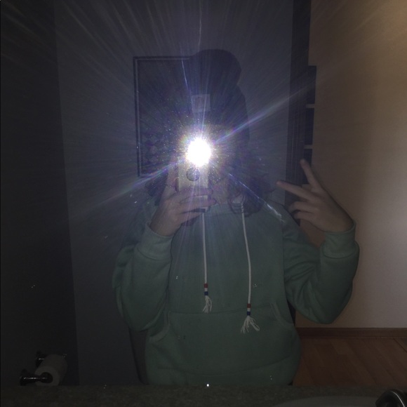 Profile Picture of Paige Lameyer (@paigelameyer) on Poshmark