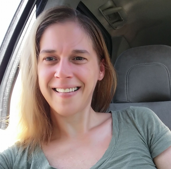 Profile Picture of Dawn Epperson (@michelle5477) on Poshmark