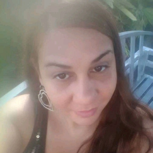 Profile Picture of Sheyla Jimenez (@sheylaj79) on Poshmark