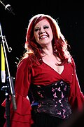 Profile Picture of Kate Pierson - Wikipediaon Wikipedia