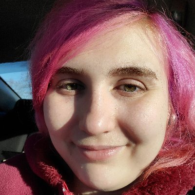 Profile Picture of Stephanie Grubb (@Snakebite199560) on Twitter