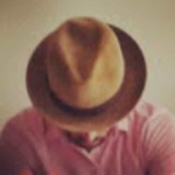 Profile Picture of Zachary Mahon (@zmmahon) on Poshmark