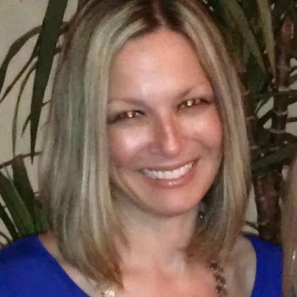 Profile Picture of Shawn Devigili (@sld71) on Poshmark