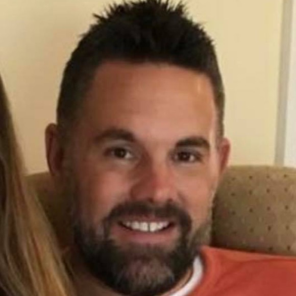 Profile Picture of Scott Lisher (@scottlisher) on Poshmark