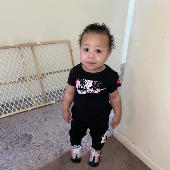 Profile Picture of Ronaldandcindy Mitchell (@ronaldandcindym) on Poshmark