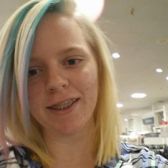 Profile Picture of Kenna Bolkan (@kbolkan) on Poshmark