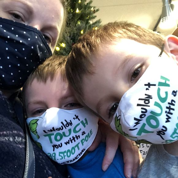 Profile Picture of Danielle Guy (@danielleguy897) on Poshmark