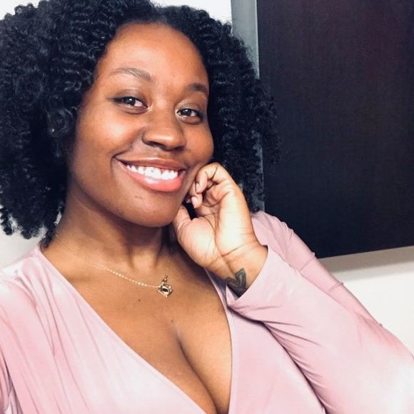 Profile Picture of Alexis Mckenney (@acmckenney) on Poshmark