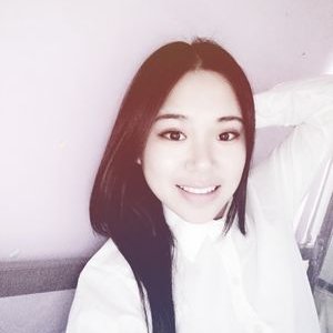 Profile Picture of Julia Ding (@JuliaDing168) on Twitter