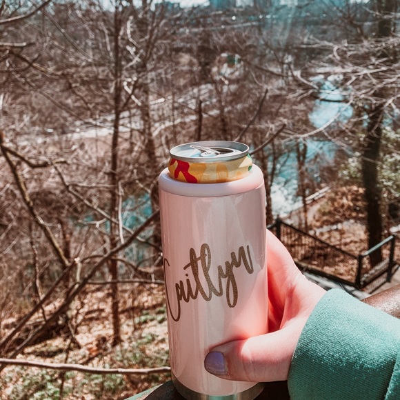 Caitlyn Olsavsky - Poshmark Profile Picture of Caitlyn Olsavsky (@caitlynolsavsky) on Poshmark