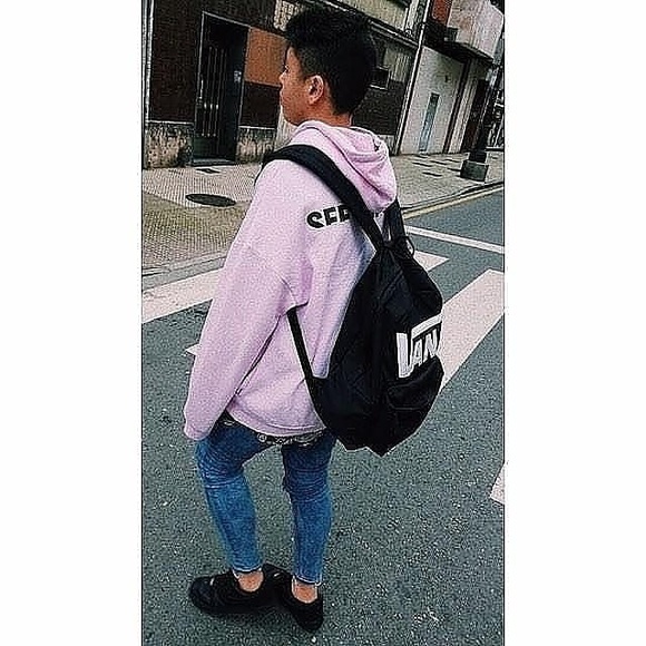 Profile Picture of Lucas De souza (@lukitas_ovd11) on Poshmark