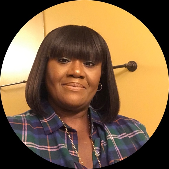 Profile Picture of Sharlette Taylor (@sharlettetaylo) on Poshmark