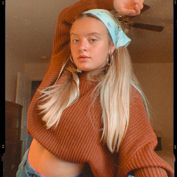 Profile Picture of Sidney Ulberg (@sidneyulberg) on Poshmark