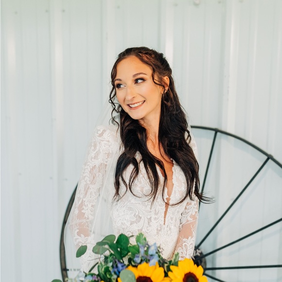 Profile Picture of Emily Dresbach (@lilmsdiesel_183) on Poshmark