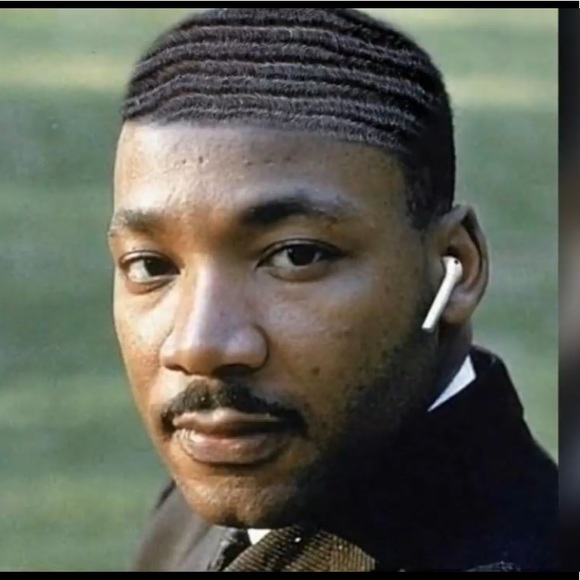 Profile Picture of Daniel Jarvis (@danielj1004) on Poshmark