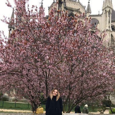 Profile Picture of Lisa Brouxel (@l_broux) on Twitter