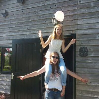 Profile Picture of Melissa... (@MelissaWalraven) on Twitter