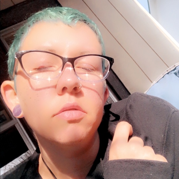 Profile Picture of Lacey Clark (@elsieandromeda) on Poshmark