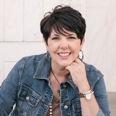 Profile Picture of Amy Carroll (@amydohmcarroll) on Twitter