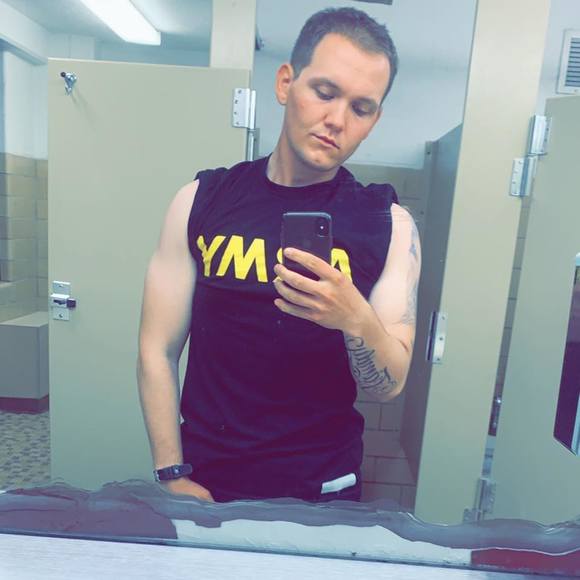 Profile Picture of Tanner Stewart (@tars1998) on Poshmark