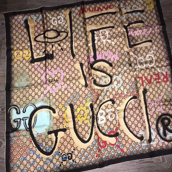 Profile Picture of Julez Julez (@juelz20) on Poshmark