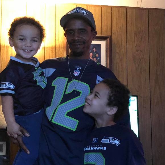 Profile Picture of Ernest Copeland (@copelande86) on Poshmark