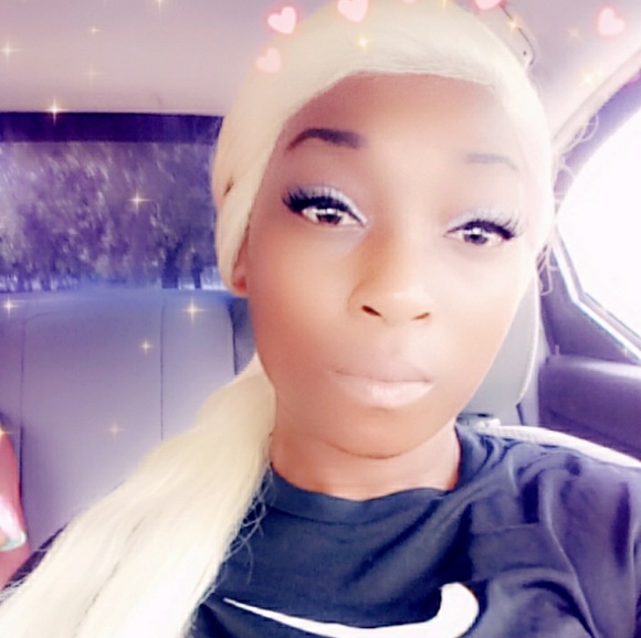 Profile Picture of Doris Edwards (@dorisedwards95) on Poshmark