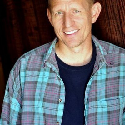 Profile Picture of Ernie (@ErnieCharles) on Twitter