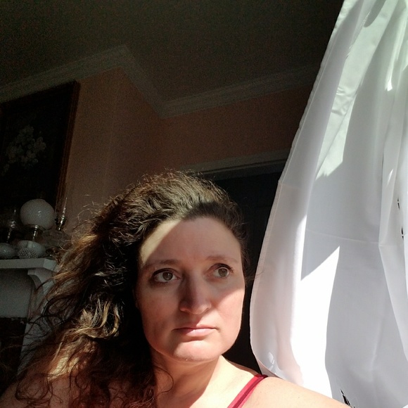 Profile Picture of Sheila Latour (@smdl74) on Poshmark