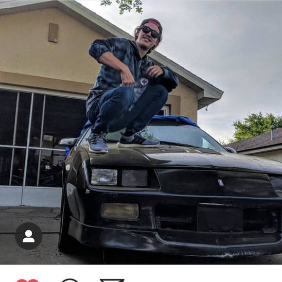 Profile Picture of Jacob Dovel (@jdovel) on Poshmark