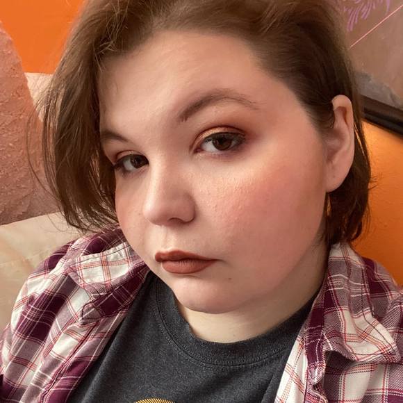 Profile Picture of Hannah Mesenburg (@queenyetii) on Poshmark