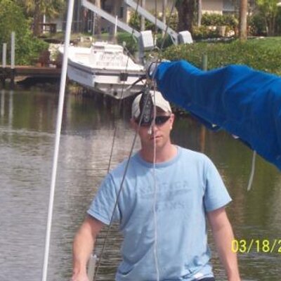 Profile Picture of Tom Sweat (@thomasgsweat) on Twitter