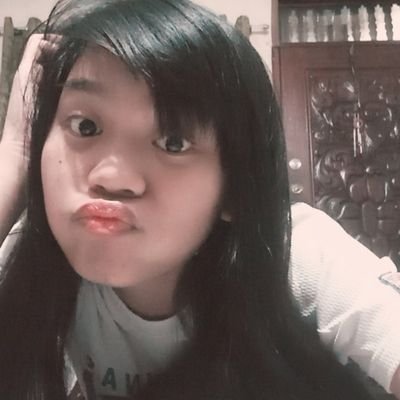 Profile Picture of Bea Castillo (@kylamaxinestar) on Twitter