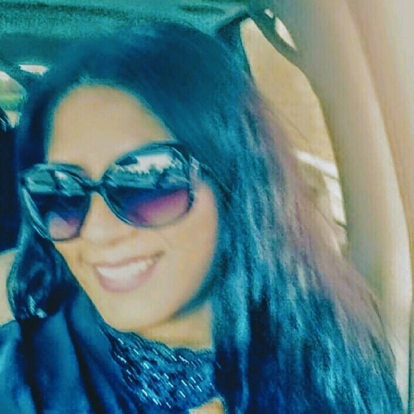 Profile Picture of Silvia Silvia (@demorelos71) on Poshmark