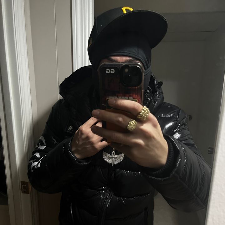 Profile Picture of 𝐹𝓌_ᴄʜᴀʀʟᴇꜱ ✪🧨 (@espelacharles) on Tiktok