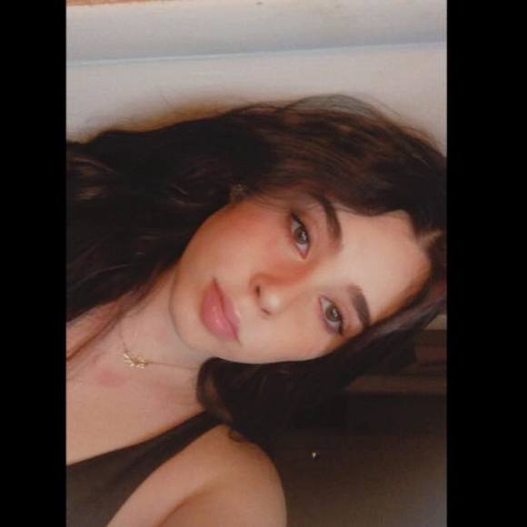 Profile Picture of Haleigh Workman (@haleigh_jade01) on Poshmark