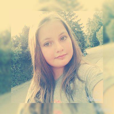 Profile Picture of Madeleine Mayer (@madi20_09) on Twitter