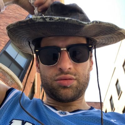 Profile Picture of Justin Andrew Reyes (@blackberryumyum) on Twitter