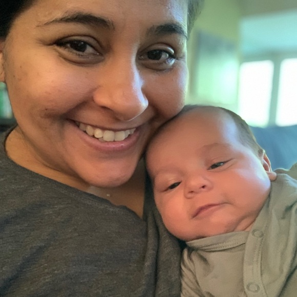 Profile Picture of Yaminay Chaudhri (@chaudhributt) on Poshmark