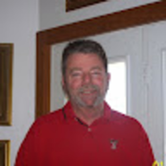 Profile Picture of Richard Greschaw (@bearcat401k) on Poshmark