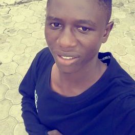Profile Picture of Oke Samuel Oluwatomi (@cleezy_sam) on Twitter
