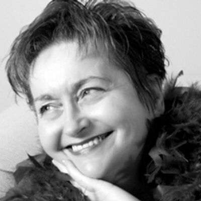 Profile Picture of Lynda Scott-Polson (@LynScottPolson) on Twitter