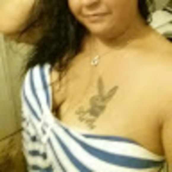 Profile Picture of Elodia Jimenez (@eloidaram1973) on Poshmark