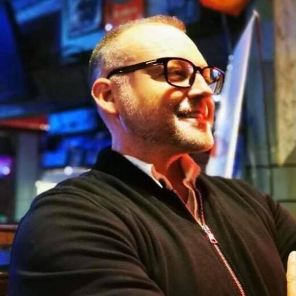 Profile Picture of Dean Lefaive (@deanlefaive) on Poshmark