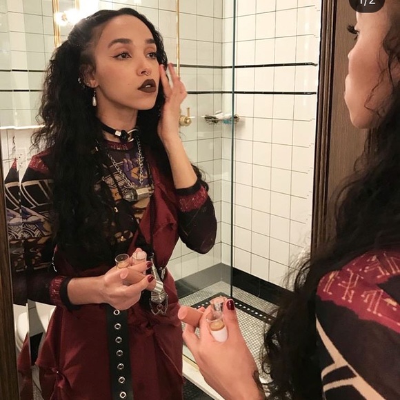 Alex Batista - Poshmark Profile Picture of Alex Batista (@breakyoubuy) on Poshmark