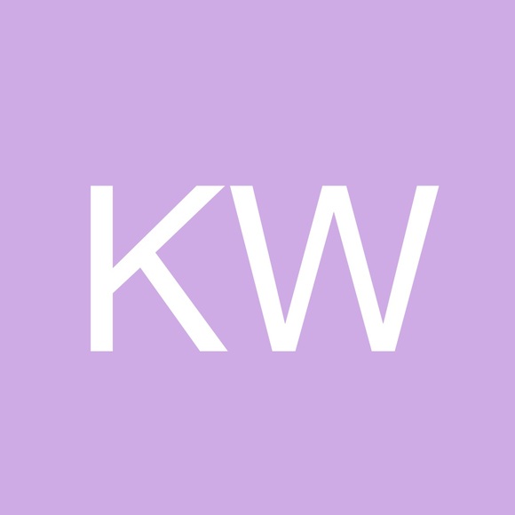 Profile Picture of Katelyn Wayman (@kway02) on Poshmark