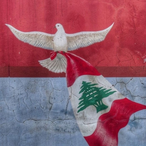 Profile Picture of Lama Shamas (@lamashamas) on Poshmark