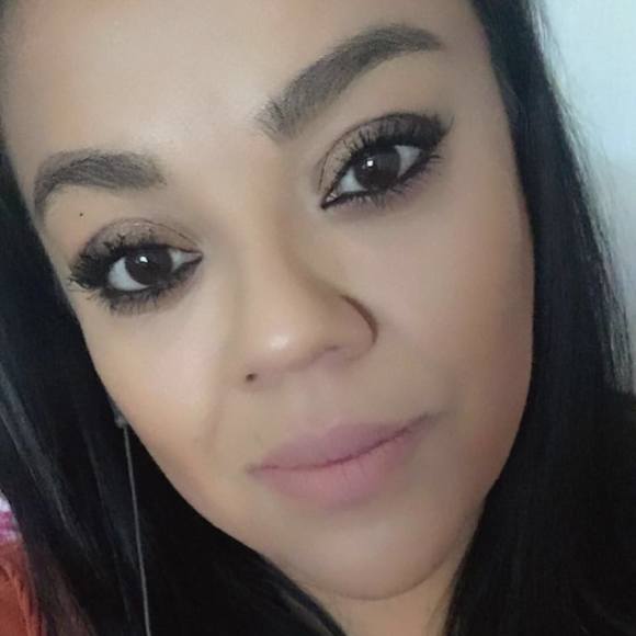 Tonatzin Galeana - Poshmark Profile Picture of Tonatzin Galeana (@rozi23) on Poshmark