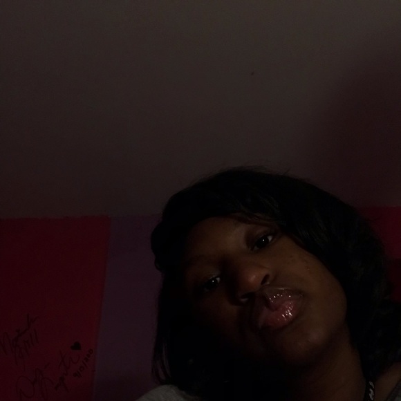 Profile Picture of Keke Winbush (@itskekeeee) on Poshmark