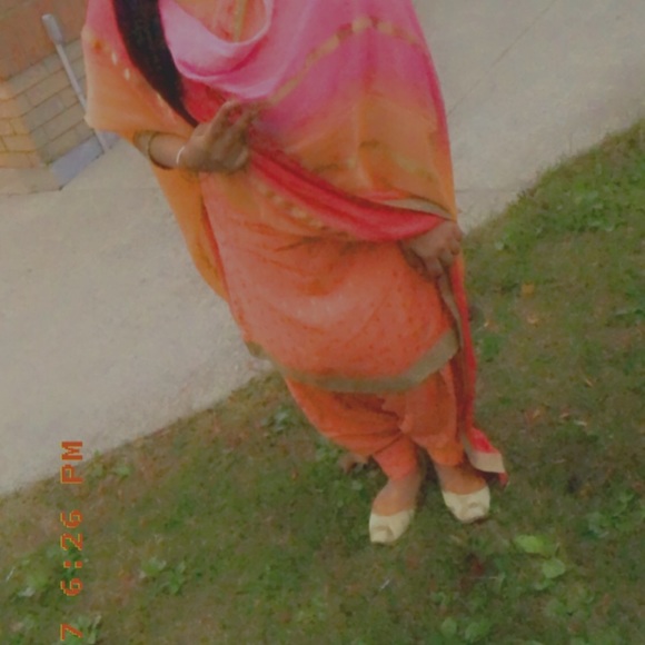 Profile Picture of Simi Kaur (@kaurswa) on Poshmark